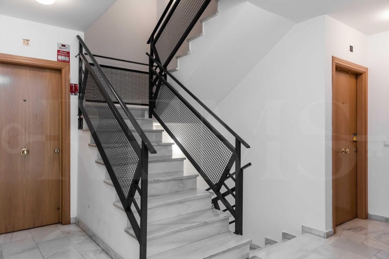 Designed Minimalist Apartment - Malaga Center By Rems Ngoại thất bức ảnh